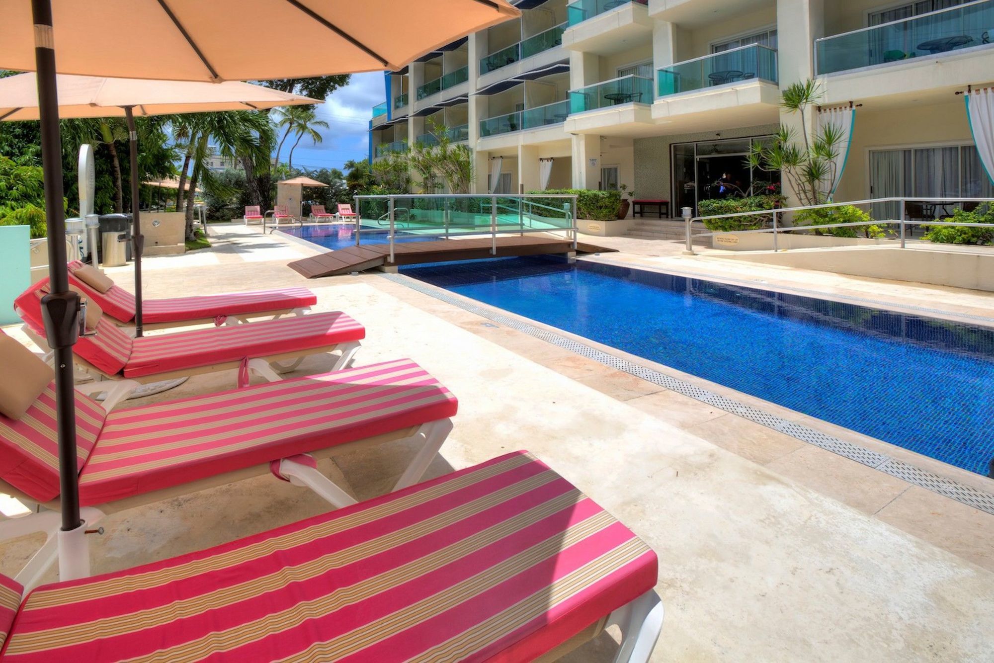 The Rockley By Ocean Hotels - Breakfast Included 布里奇敦 外观 照片